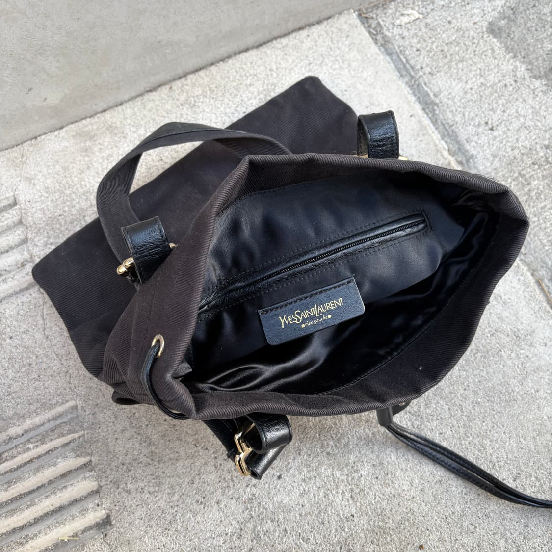 입생로랑 KAHALA 캔버스 토트백 상품이미지7