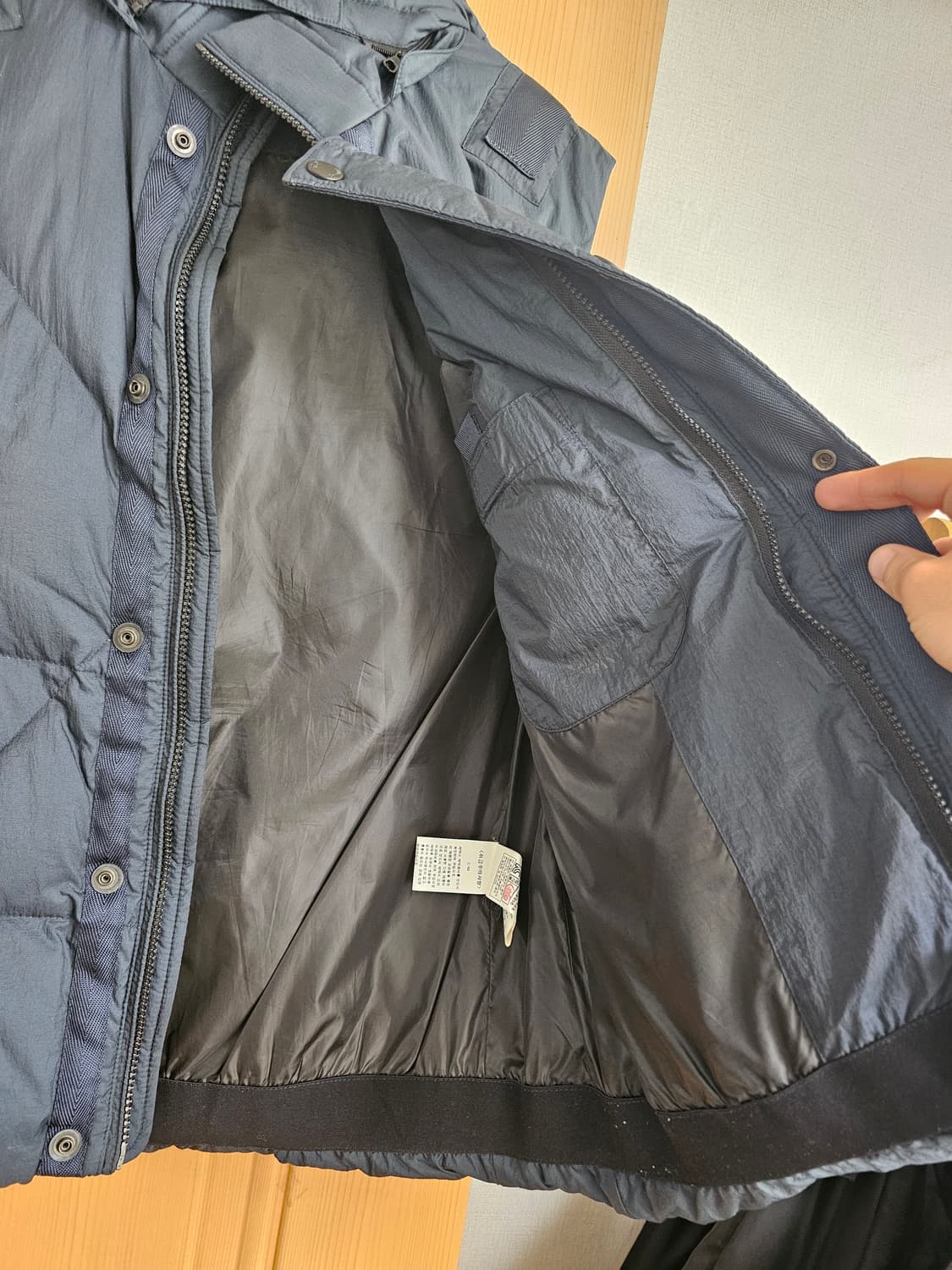 백오 xl사이즈 패딩 조끼 베스트 팜. 씨피 cp컴퍼니 제품입니다 상품이미지6