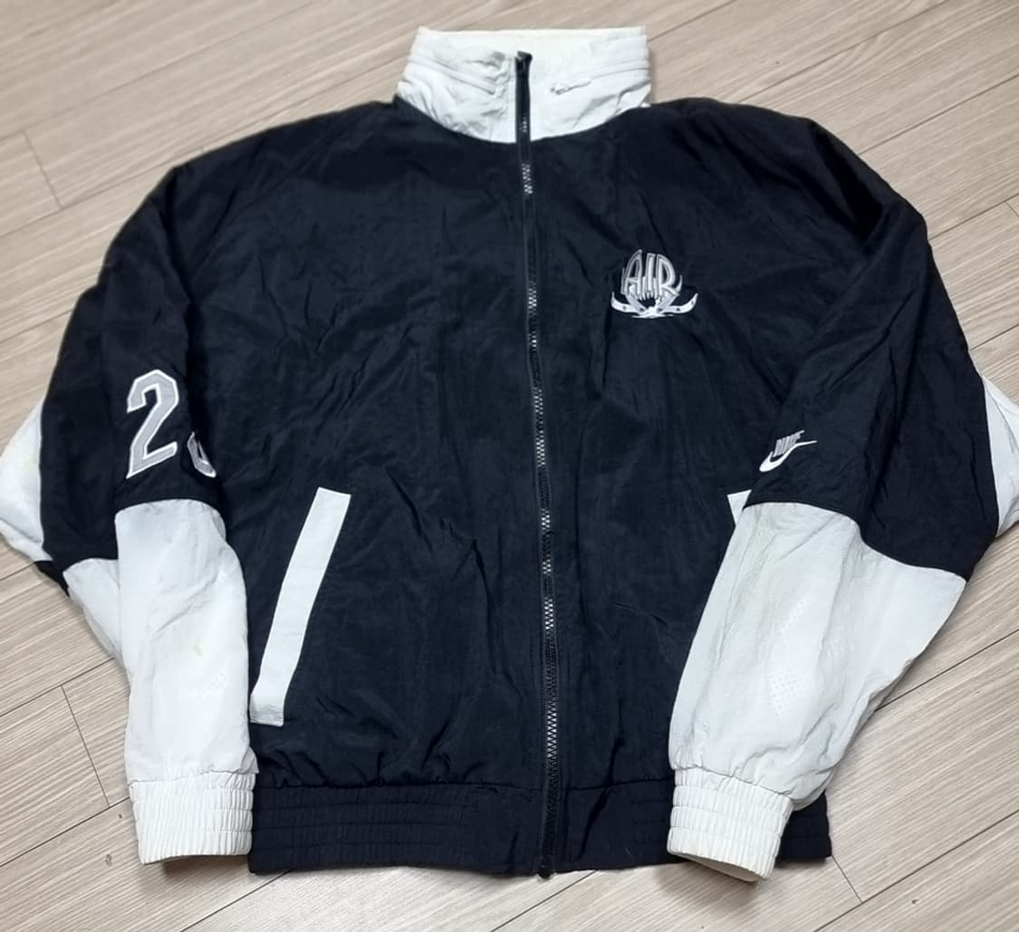나이키 에어 조던 블랙 바람막이 올드스쿨 점퍼(S) 상품이미지2