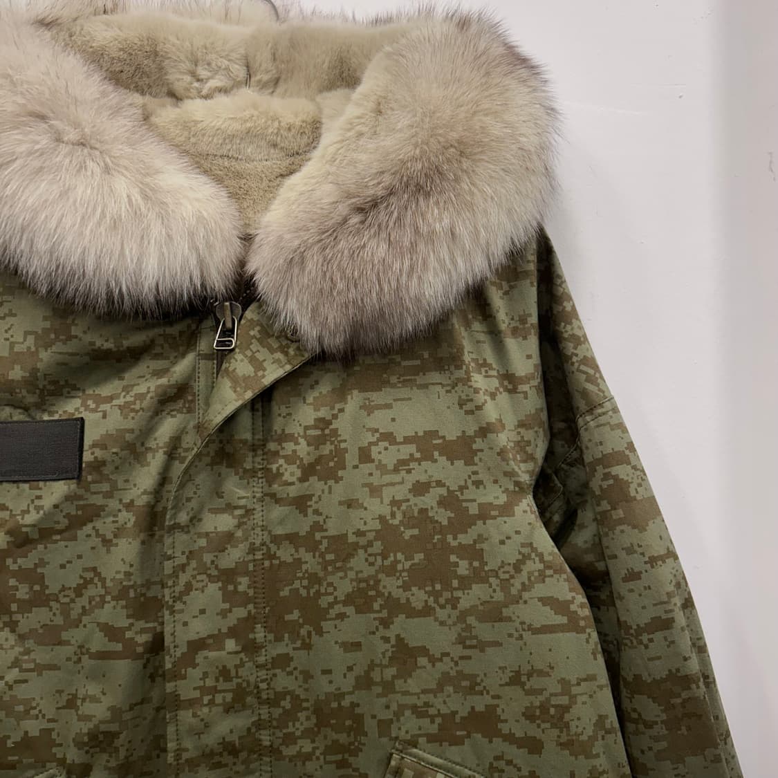 탑 이슈 폭스모헤어 밀리터리 패턴 야상 패딩 상품이미지1