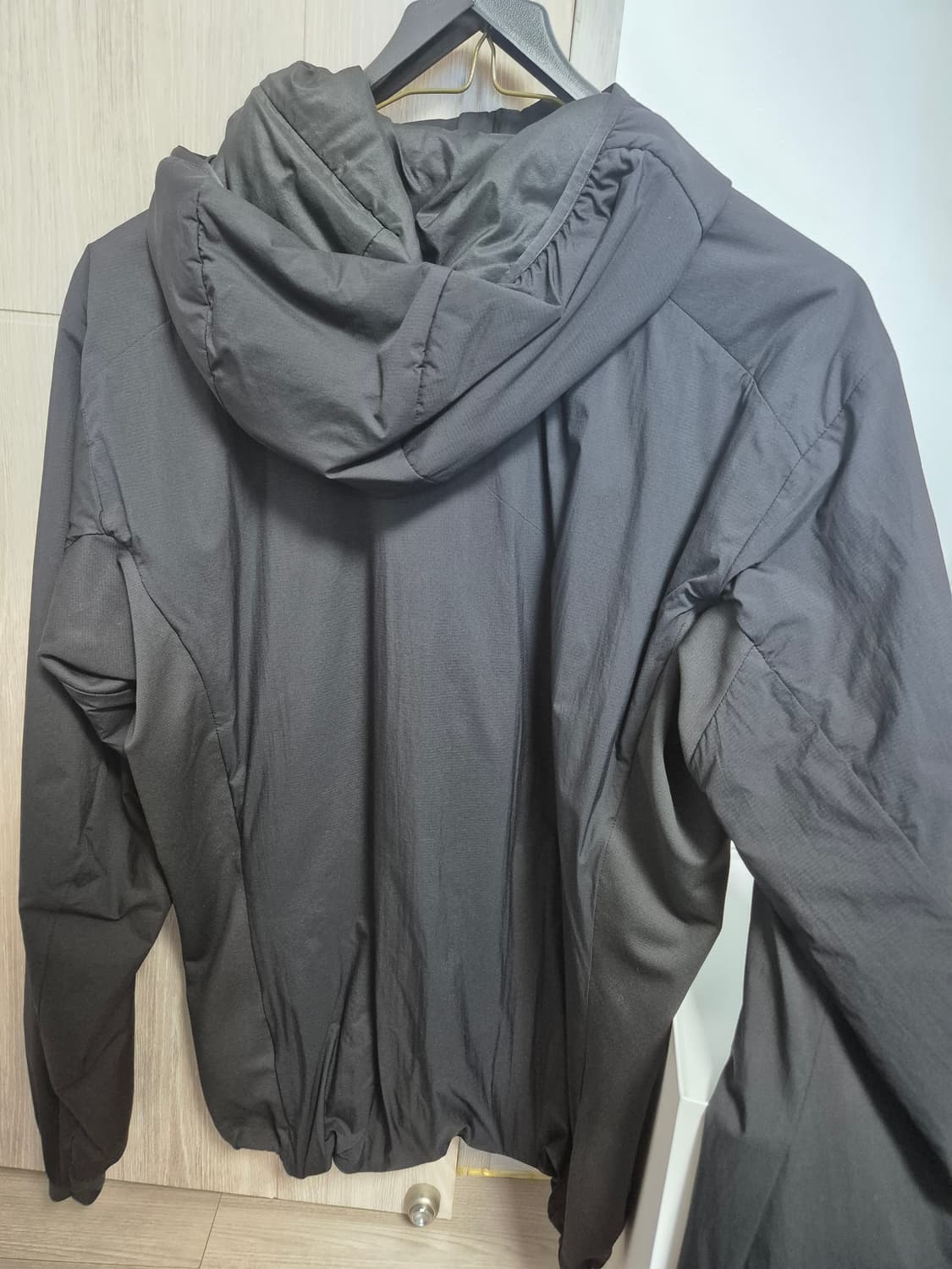 [M] 24FW 아크테릭스 아톰 후디 블랙 상품이미지2