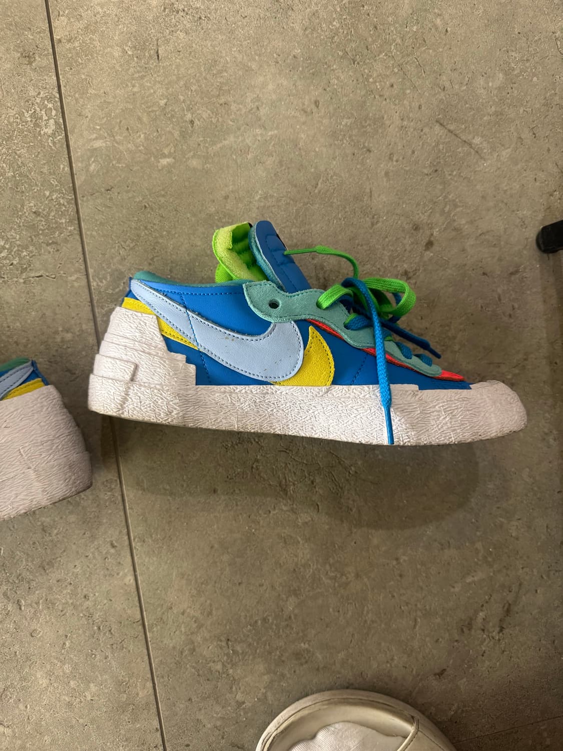 255)나이키 x 사카이 x 카우스 블레이저 로우 넵튠 블루 상품이미지4