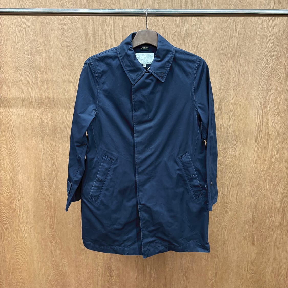 노스페이스 퍼플라벨 X 나나미카 코트 고어텍스 비대칭 절개 디테일 네이비 상품이미지2