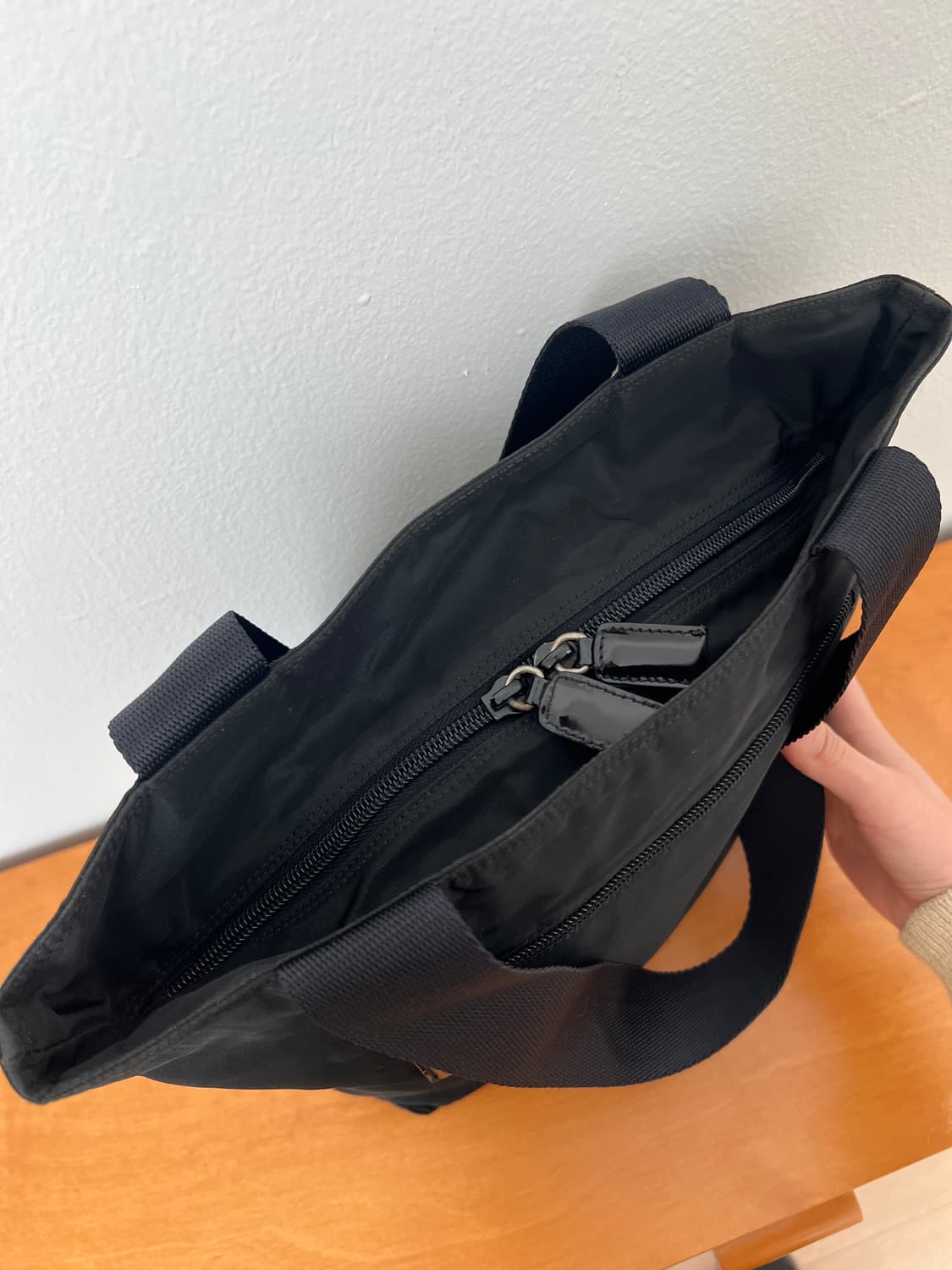 프라다 포코노 나일론 스몰 숄더백 상품이미지6