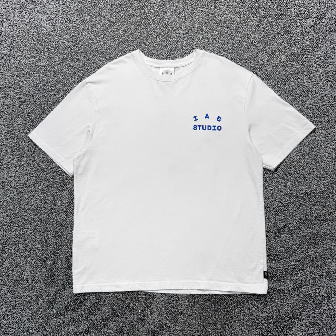 Name : 아이앱스튜디오 시그니처 후면 빅로고 반팔 :)  상품이미지2