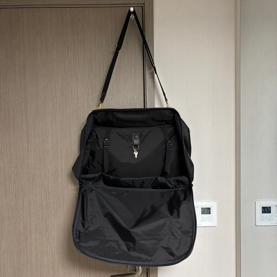 요지야마모토 레더 보스턴 백 상품이미지4