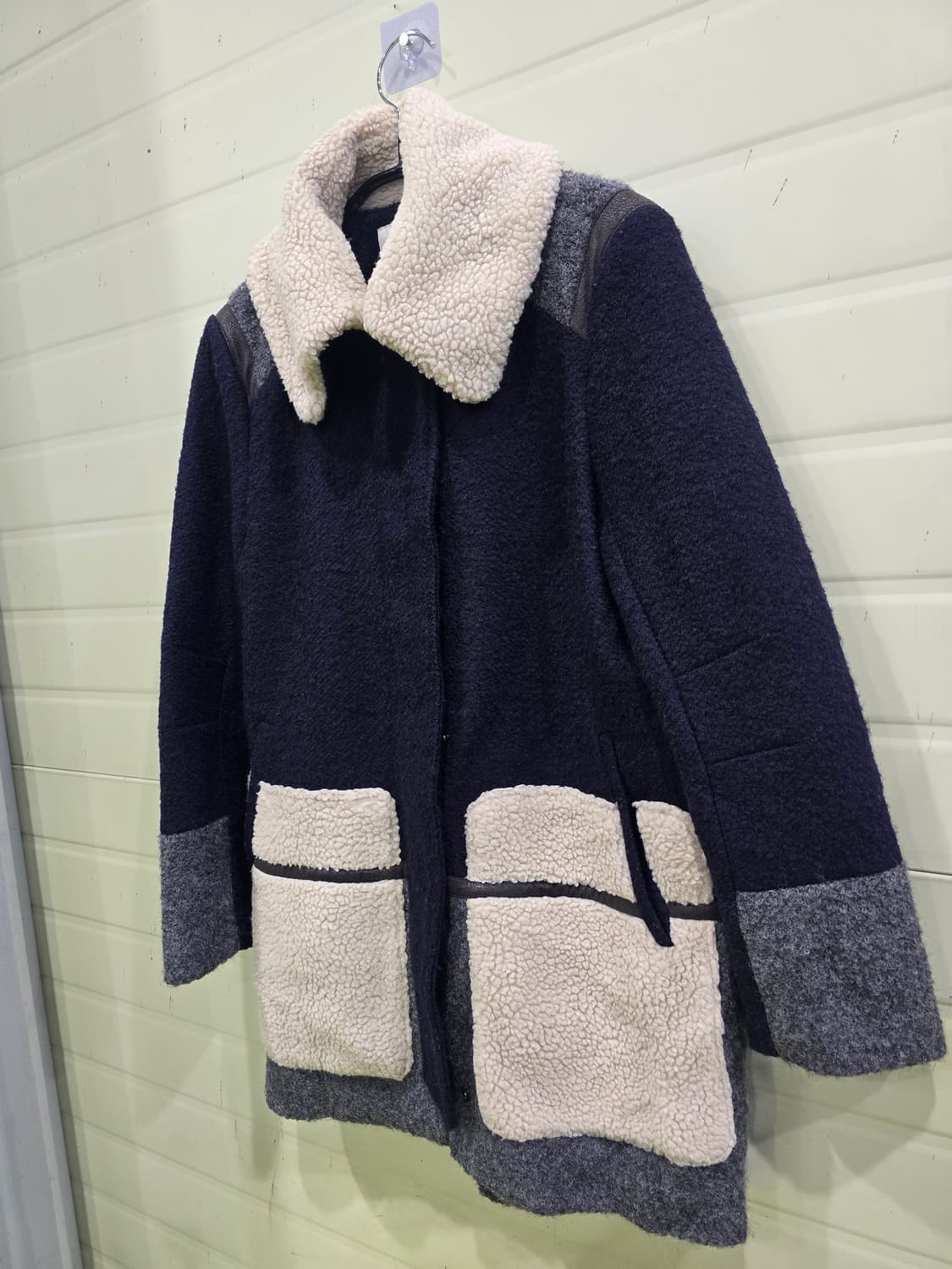 The East Shop 양털 코트 네이비 90 상품이미지4