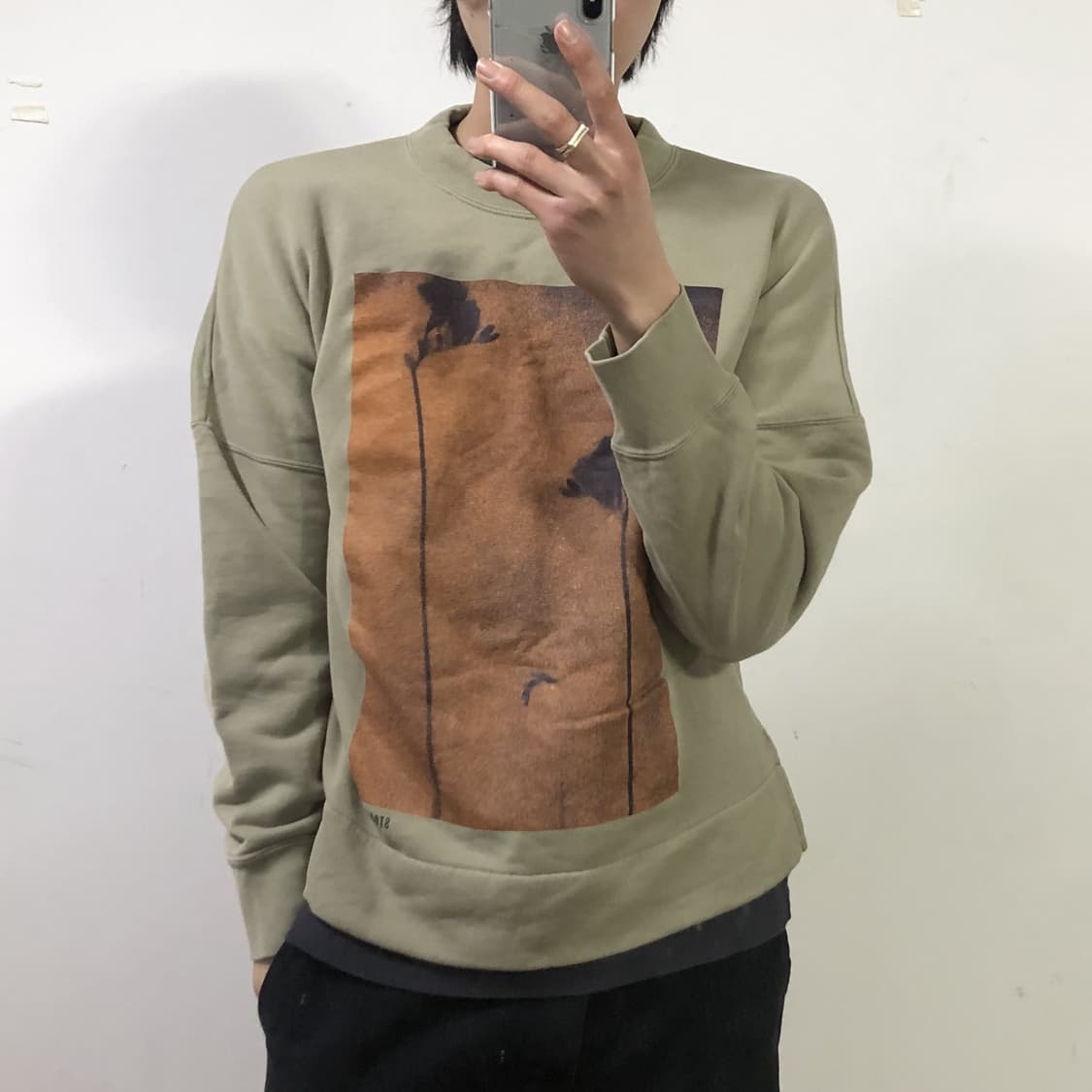 아크네스튜디오 맨투맨  상품이미지3