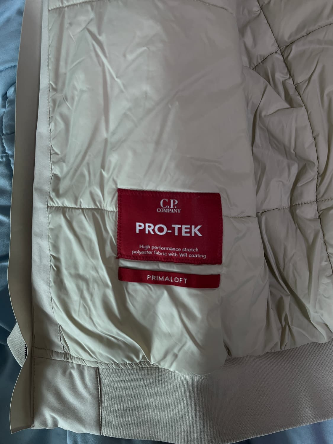 CP컴퍼니 PRO-TEK 렌즈 후드 자켓 베이지 100-105 상품이미지4