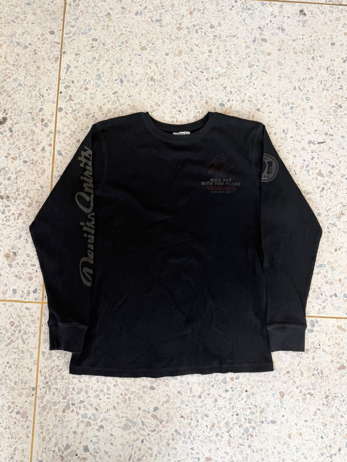 Ted Company Devil’s Equipment 그래픽 롱슬리브 티 상품이미지7