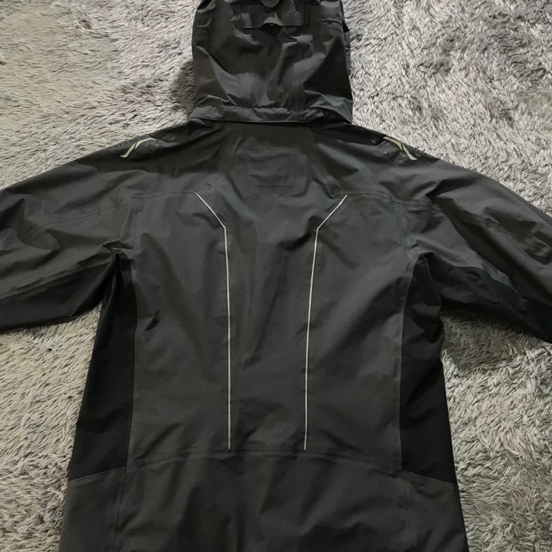 [[L, A급] 몽벨(MONTBELL) 고어텍스 바람막이#314 상품이미지3