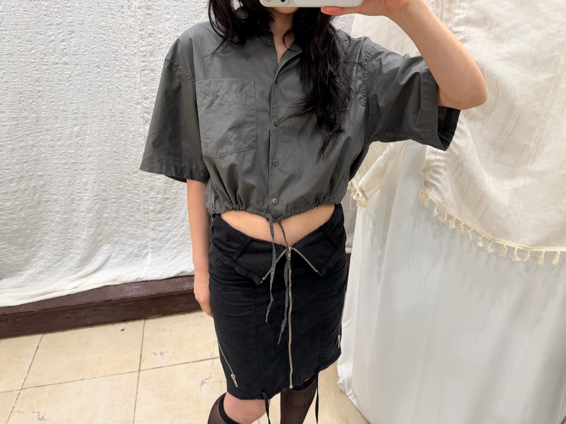 string charcoal cropped shirts 상품이미지1
