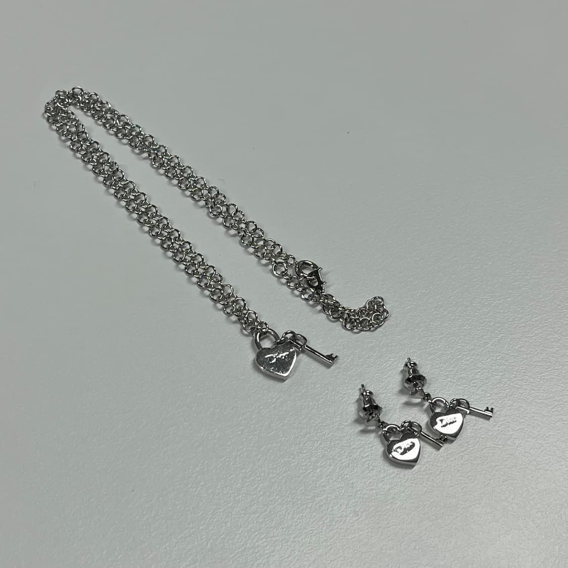 디올 하트 태그키 목걸이 상품이미지1