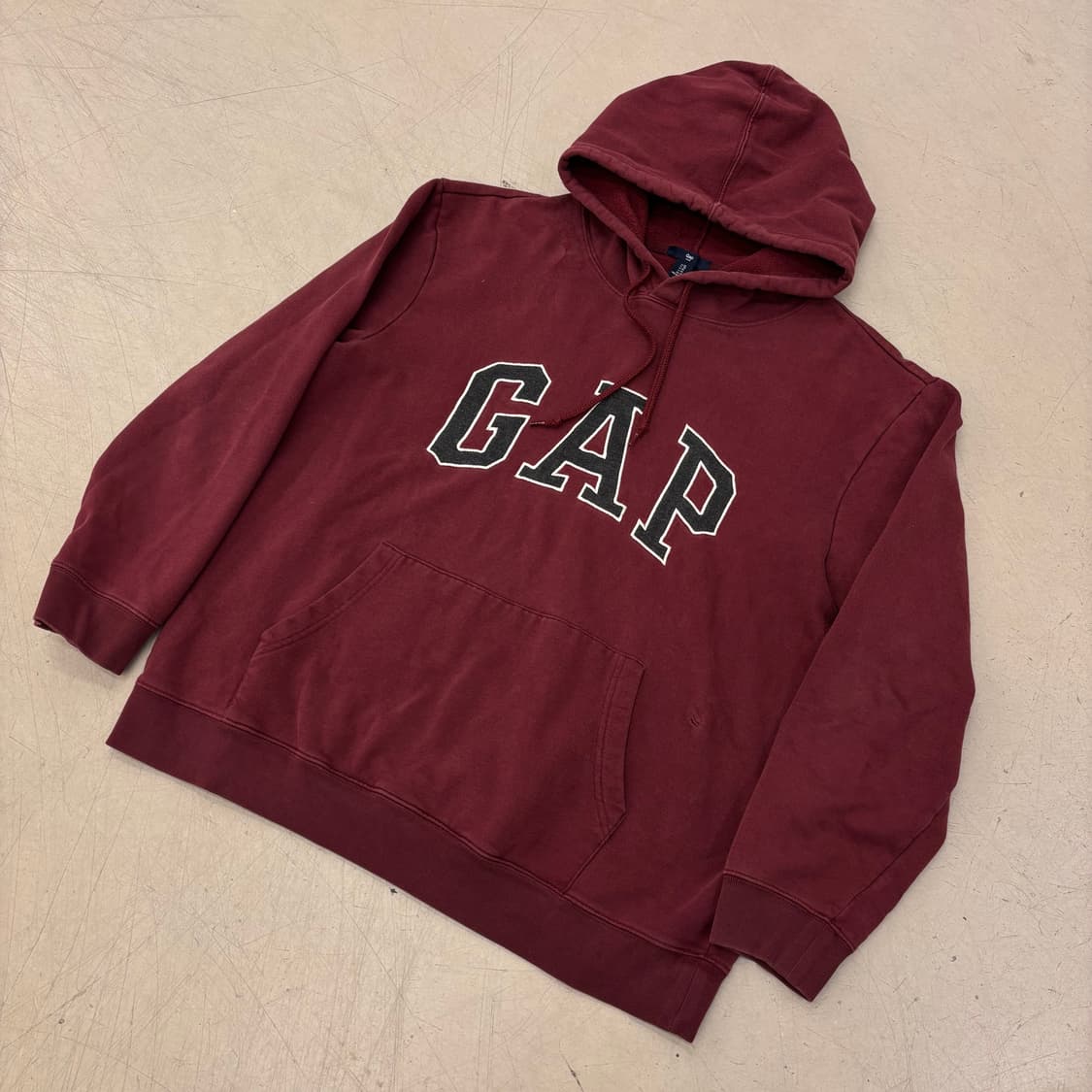갭 빅로고 버건디 후드티 상품이미지1