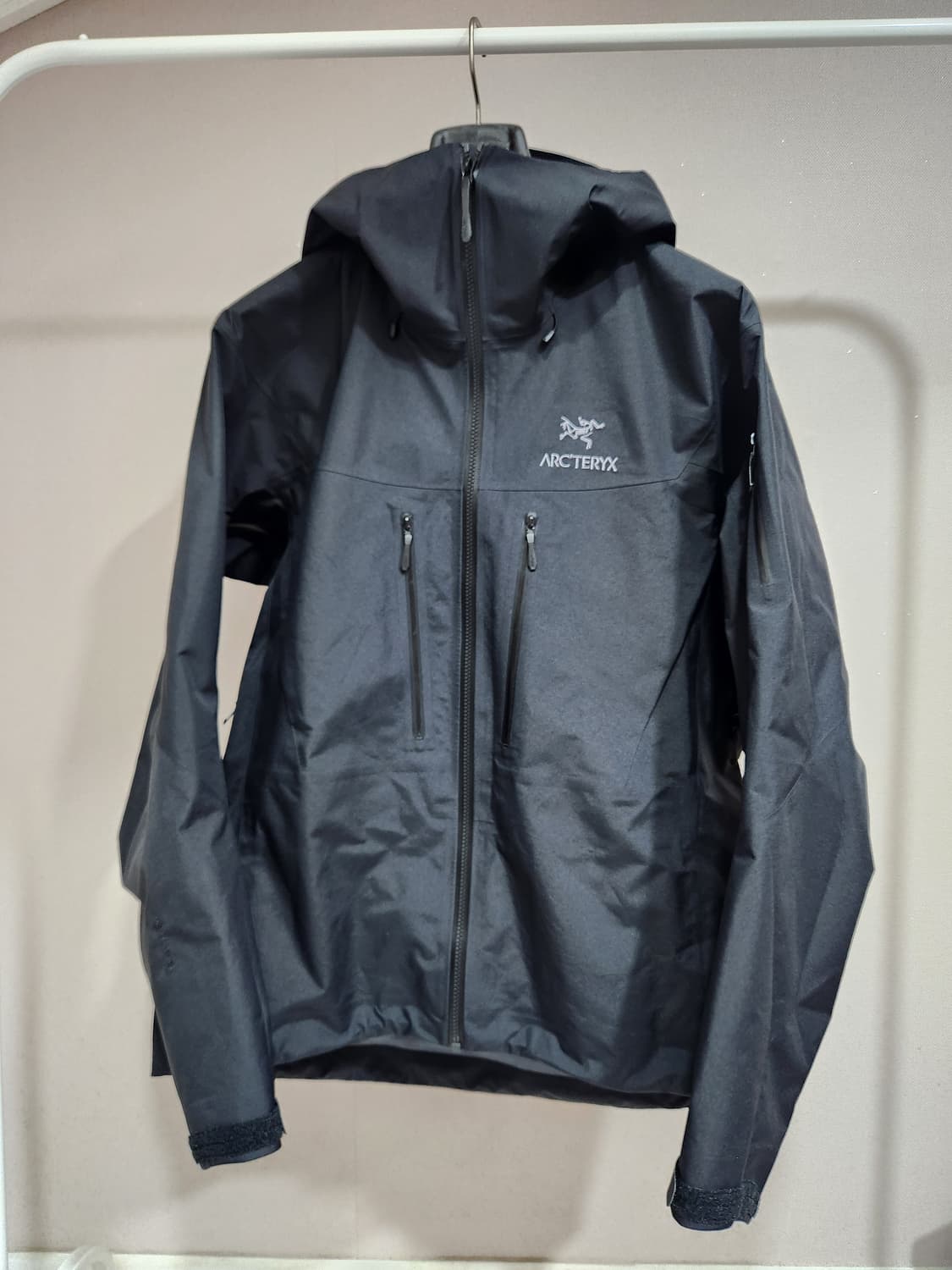 아크테릭스 25ss 알파sv 자켓 블랙 라지 상품이미지1