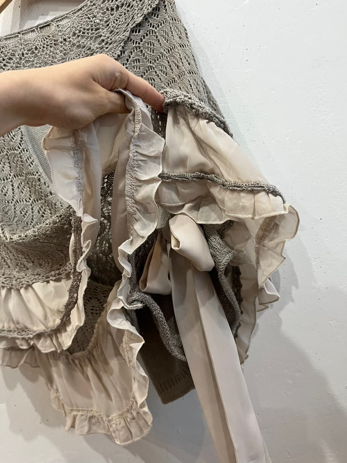 액시즈팜 크로쉐 프릴 케이프 가디건  상품이미지6