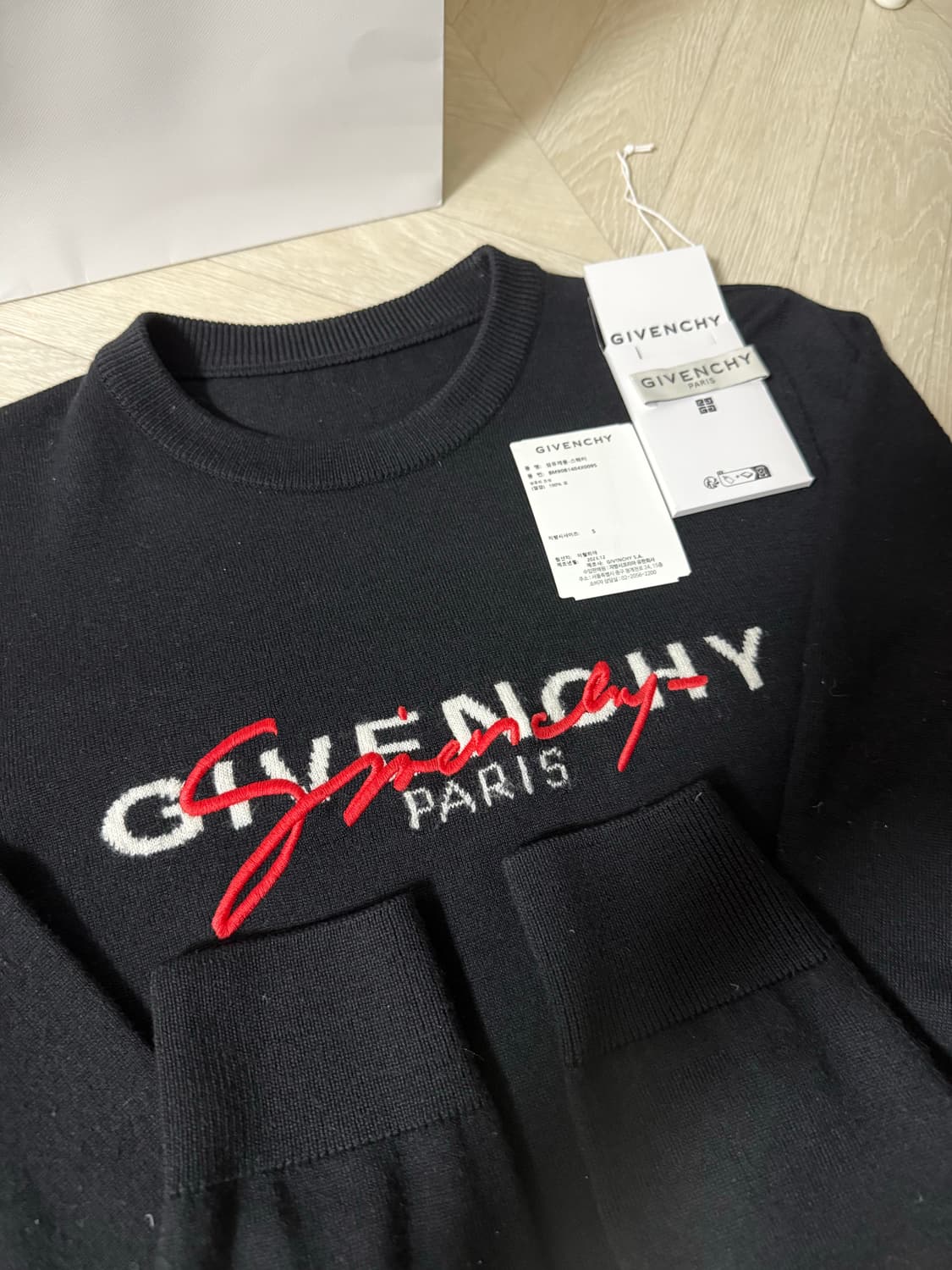 지방시 멀티로고 파리 니트 스웨터 95-100 상품이미지4