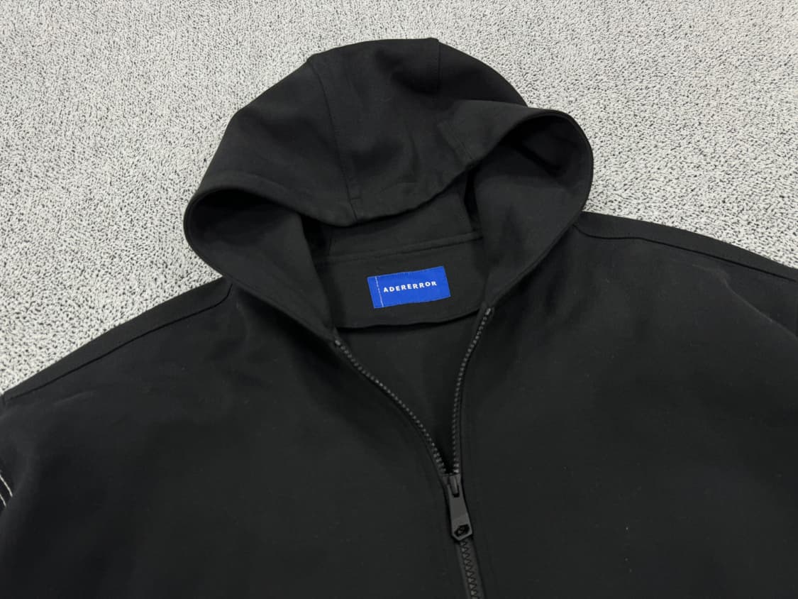 [새상품] 아더에러 TRS NOIR 후드집업 상품이미지3