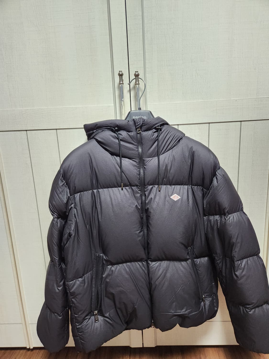 단톤 다운후드자켓 블랙 L사이즈(1회착용) 상품이미지1