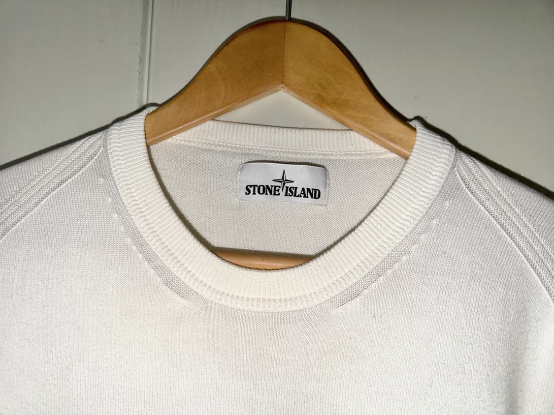 스톤아일랜드 와펜니트 아이보리 크루넥긴팔스웨트셔츠화이트라운드롱슬리브맨투맨 상품이미지4