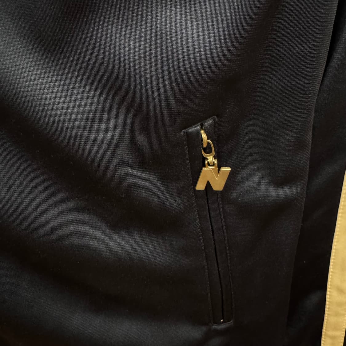 뉴발란스 클래식 트랙 자켓 전면 로고 포인트 네이비 화이트 상품이미지7