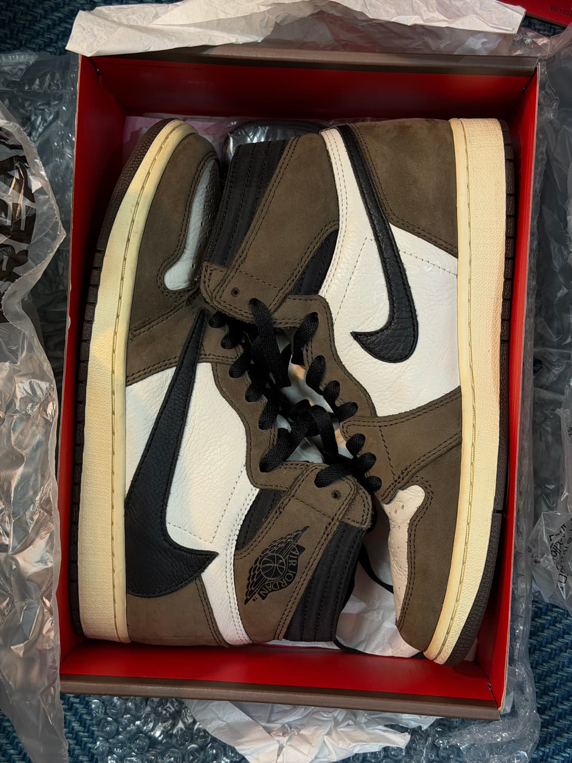 트래비스 스캇 조던 1 하이 OG 270 나코탭 상품이미지1