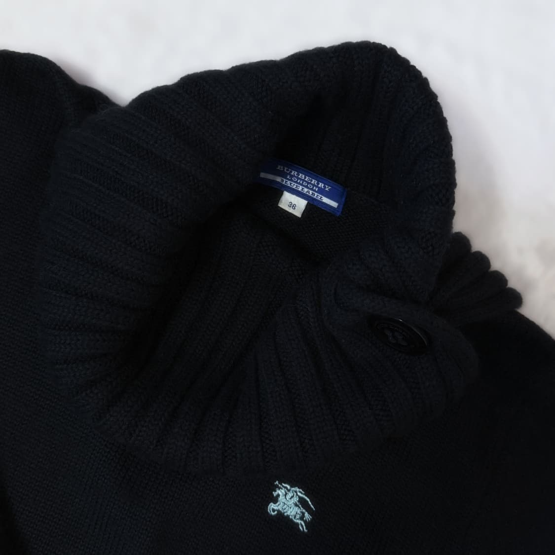 Burberry 버버리 블루라벨 히메갸루 오네갸루 솜사탕 목폴라 니트 상품이미지5