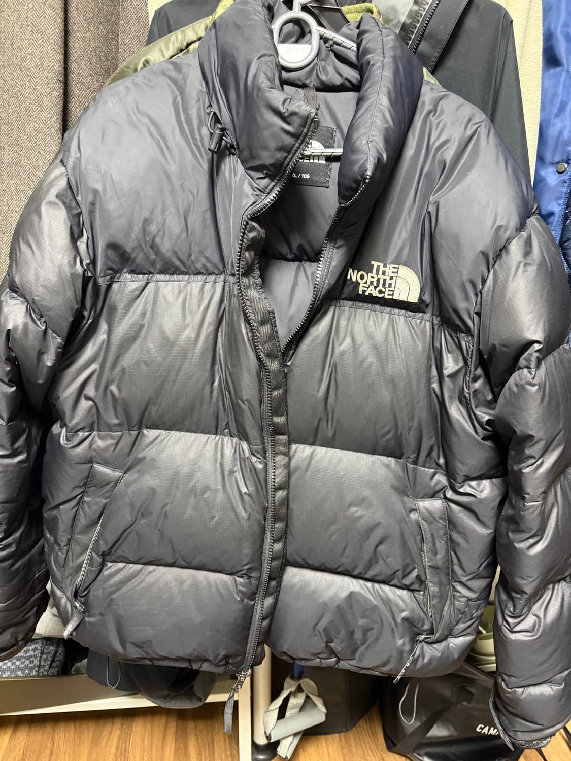 노스페이스 눕시 패딩 팝니다 상품이미지1