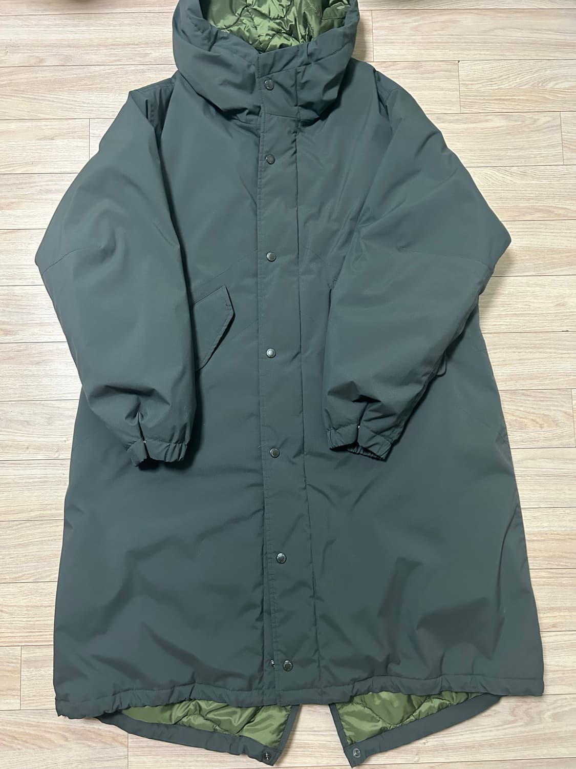 유니클로 엔지니어드 가먼츠 후드 코트 피쉬테일파카 상품이미지1