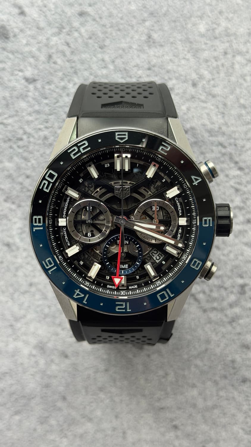 태그호이어 까레라 호이어02 GMT CBG2A1Z 시계 판매합니다. 상품이미지1