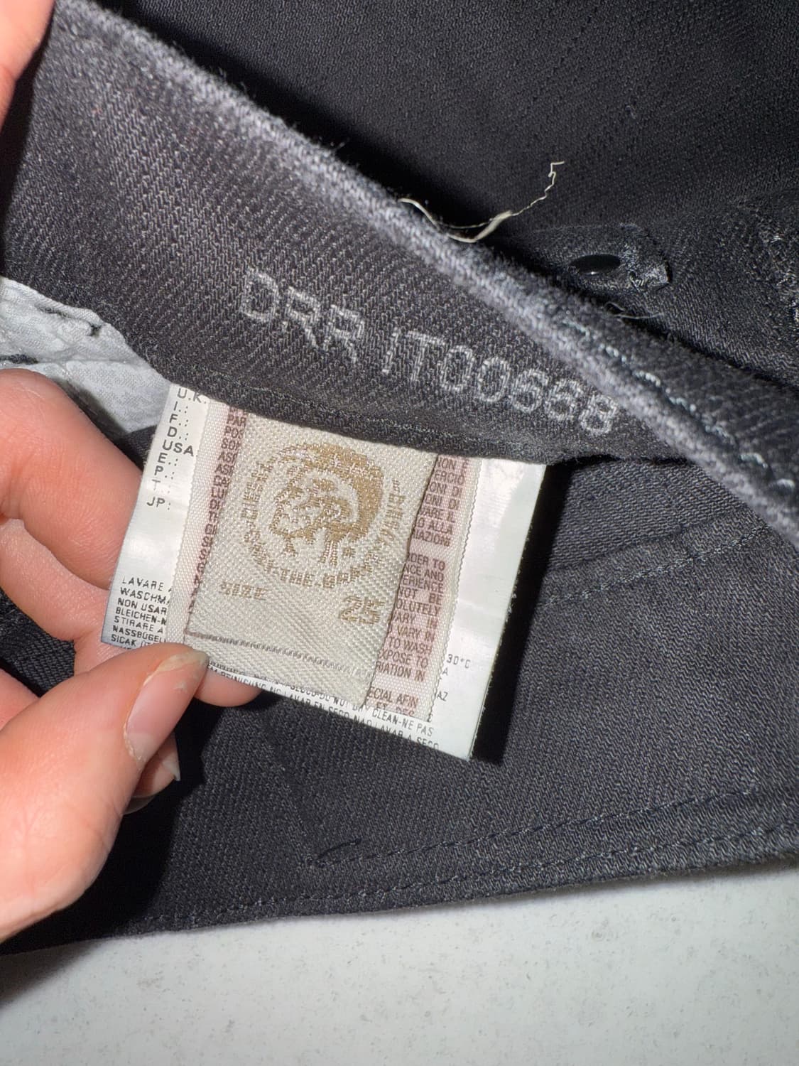 디젤  플레어 부츠컷 블랙진 상품이미지4