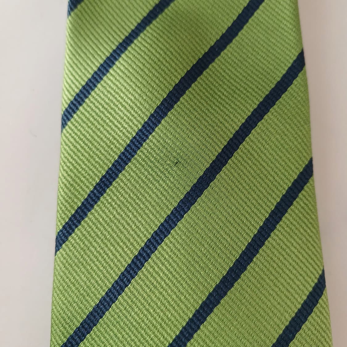헤지스 실크 그린 스트라이프 넥타이 8.5cm A등급 A19461
 상품이미지7