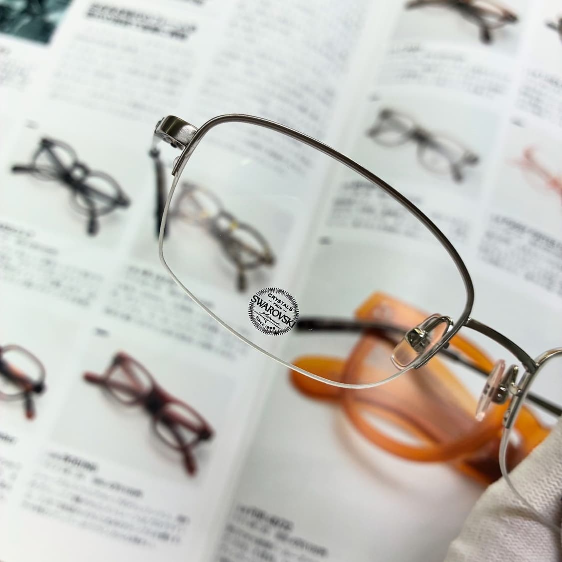 VERAWANG 베라왕 티타늄 반무테 스와로브스키 실버 안경 상품이미지2