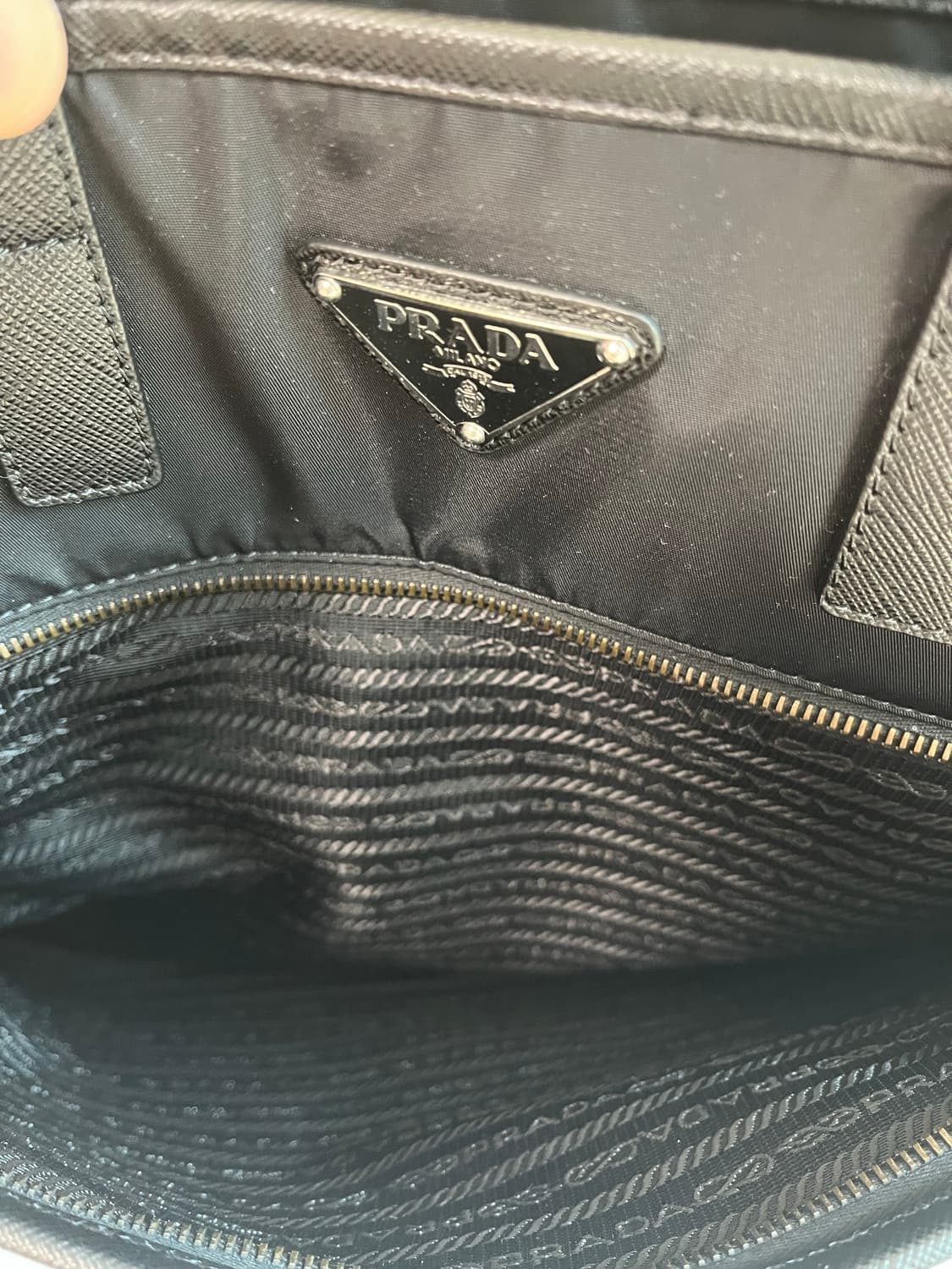 프라다 블랙 나일론 토트백 정품 상품이미지7