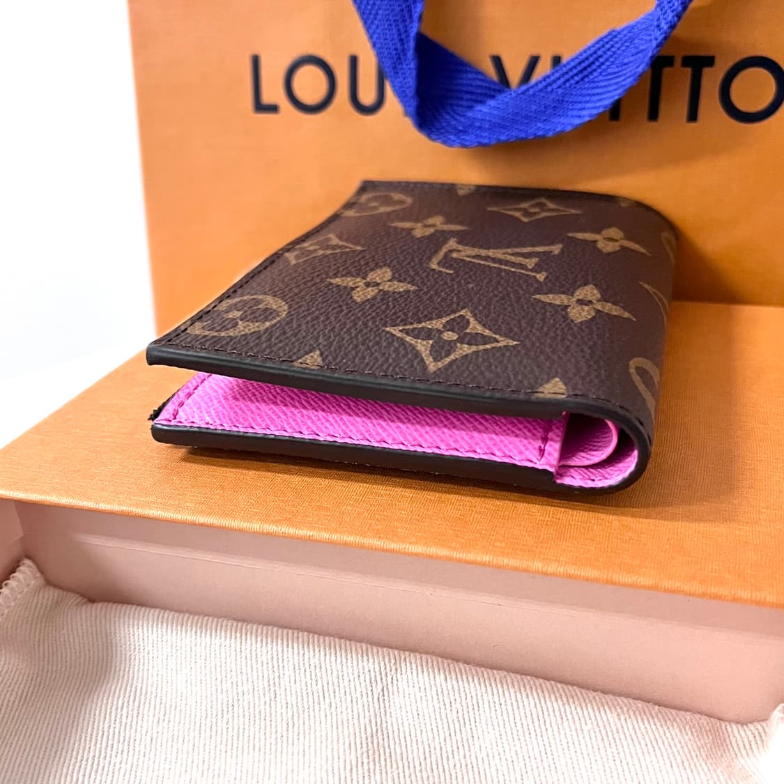 [S급/정품] 루이비통 리사 월릿 반지갑 상품이미지9