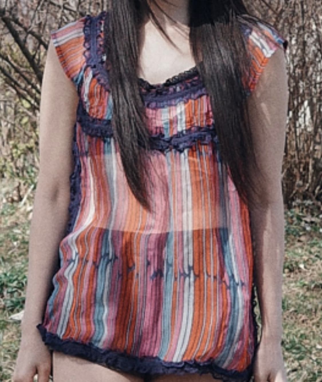 BINDU : 시스루 쉬폰 반팔 슬리브리스 블라우스 상품이미지2