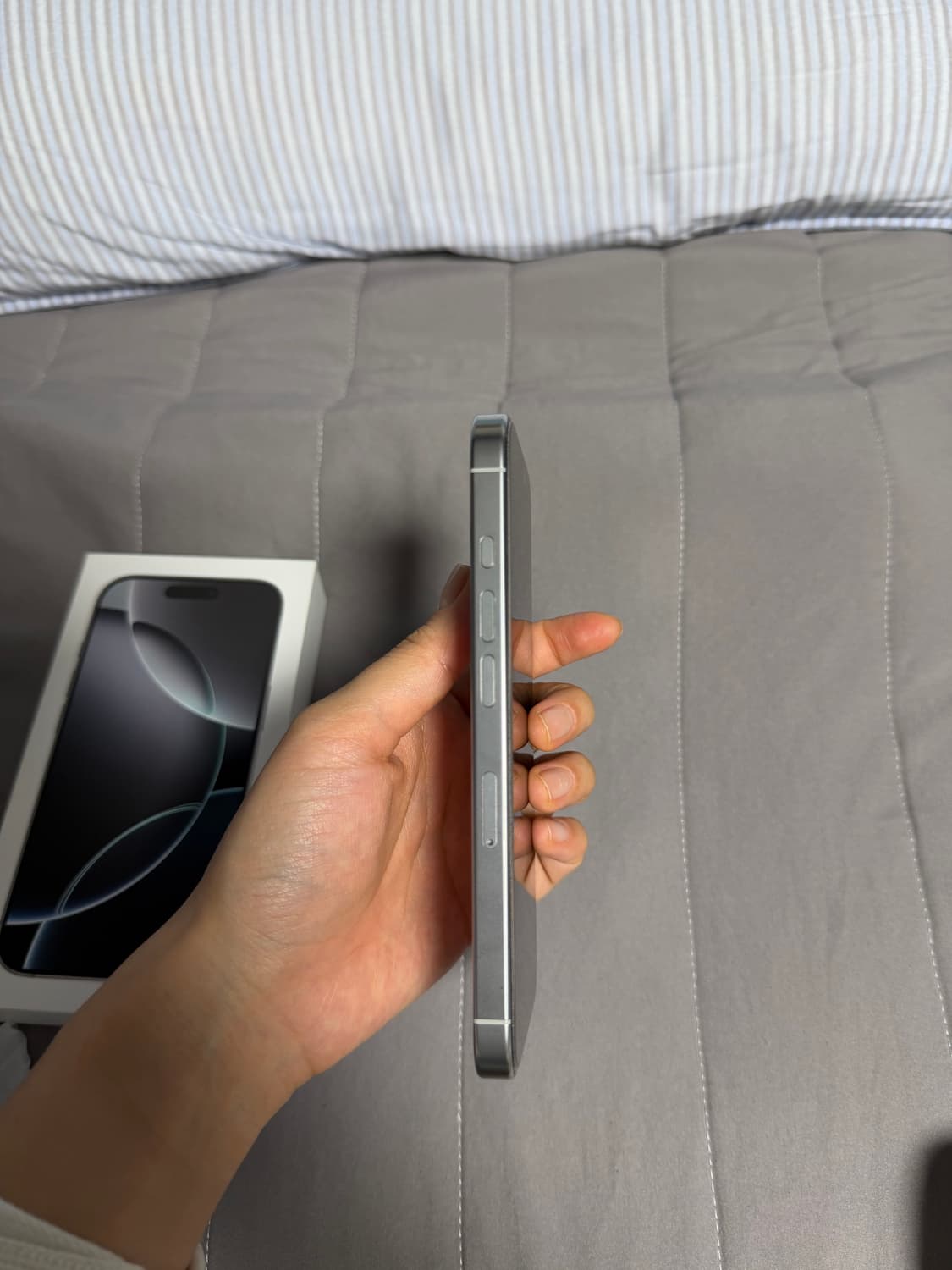 아이폰16pro 216GB 화이트 상태최상 상품이미지4