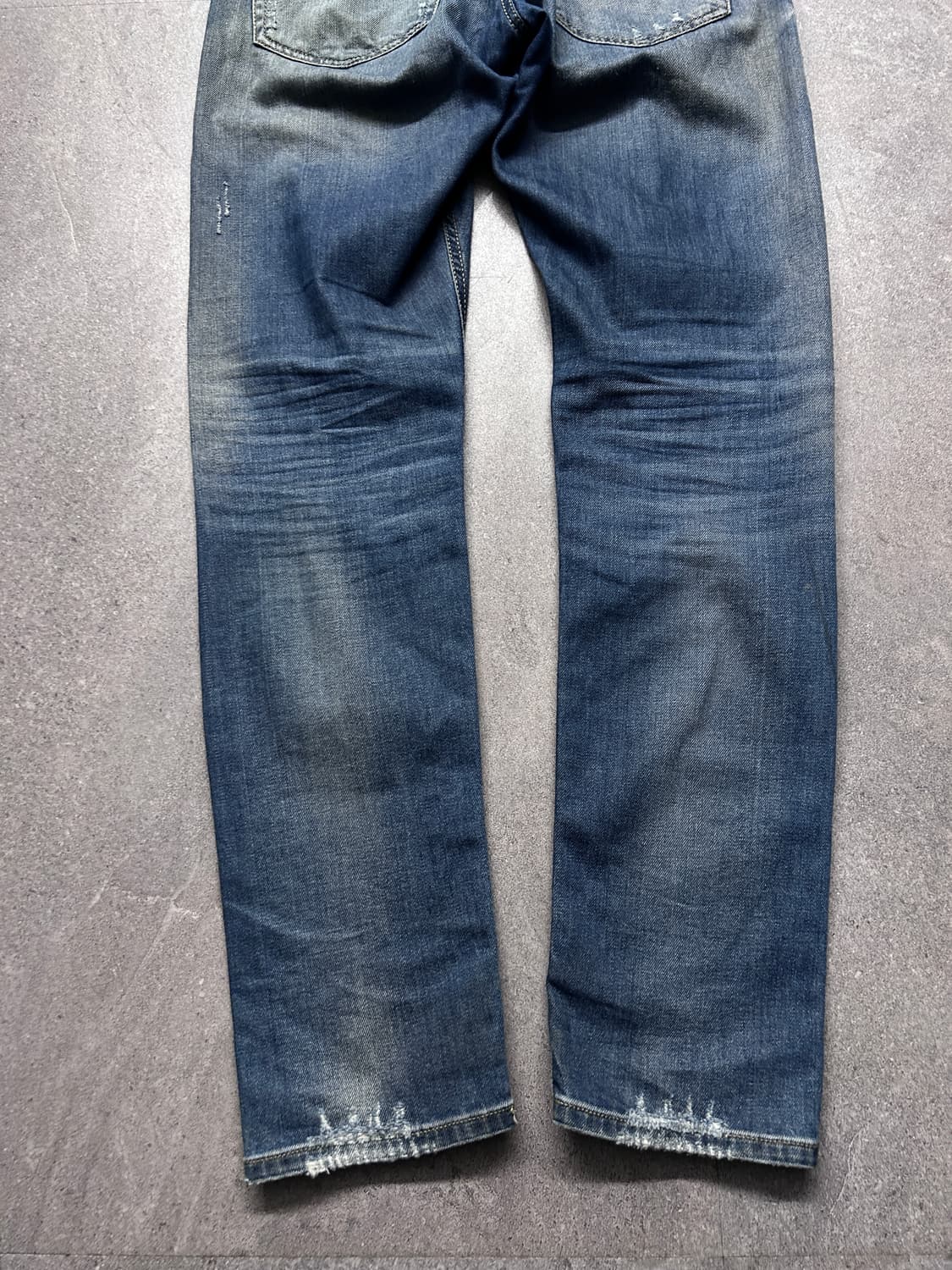 디젤 D.N.A Tepphar 디스트레스드 데님 팬츠 상품이미지9