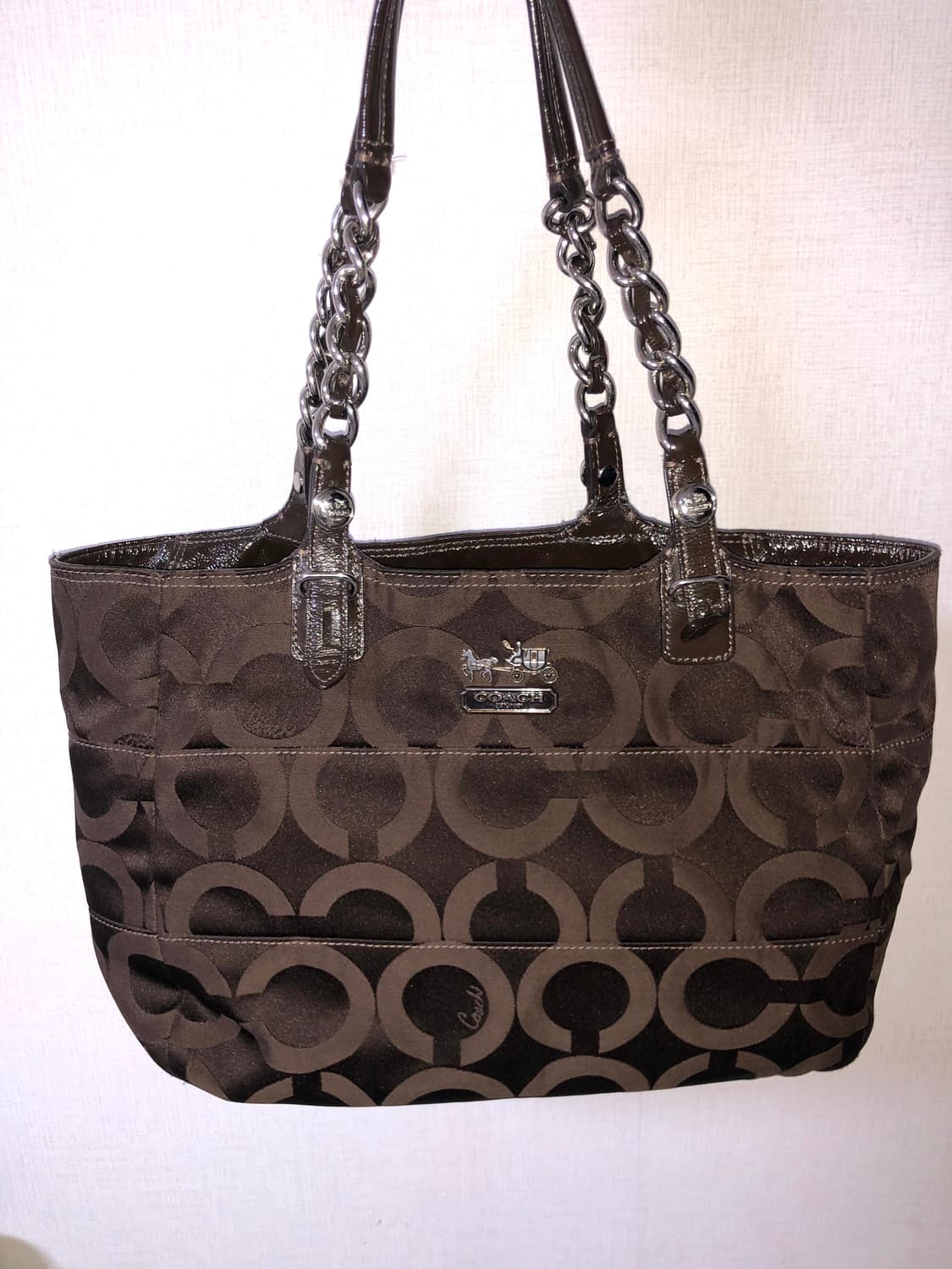 코치 시그니처 숄더백 딥브라운 상품이미지4