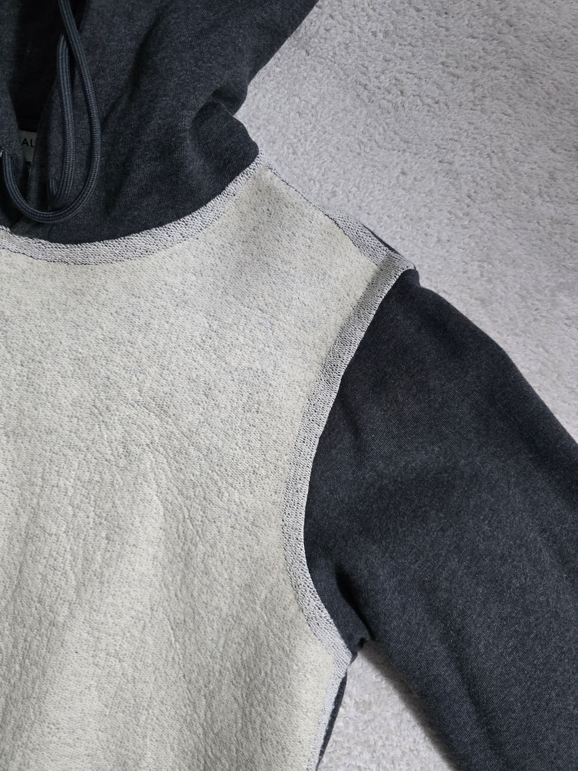 발렌시아가 Balenciaga 페이크 레더 테이핑 후드티셔츠 S사이즈 상품이미지3