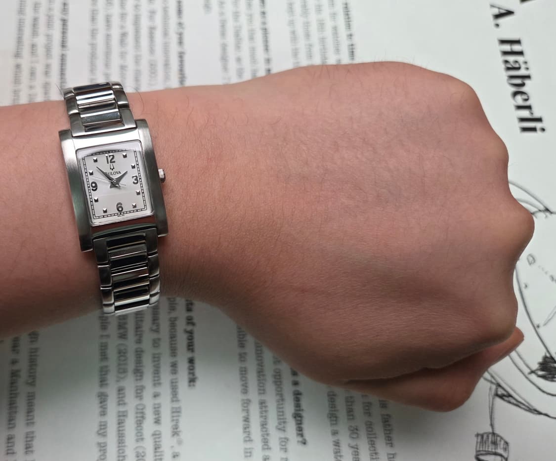 빈티지 부로바 탱크 실버판 칼침핸즈 쿼츠 여성용 브레이슬릿 ver.  상품이미지7