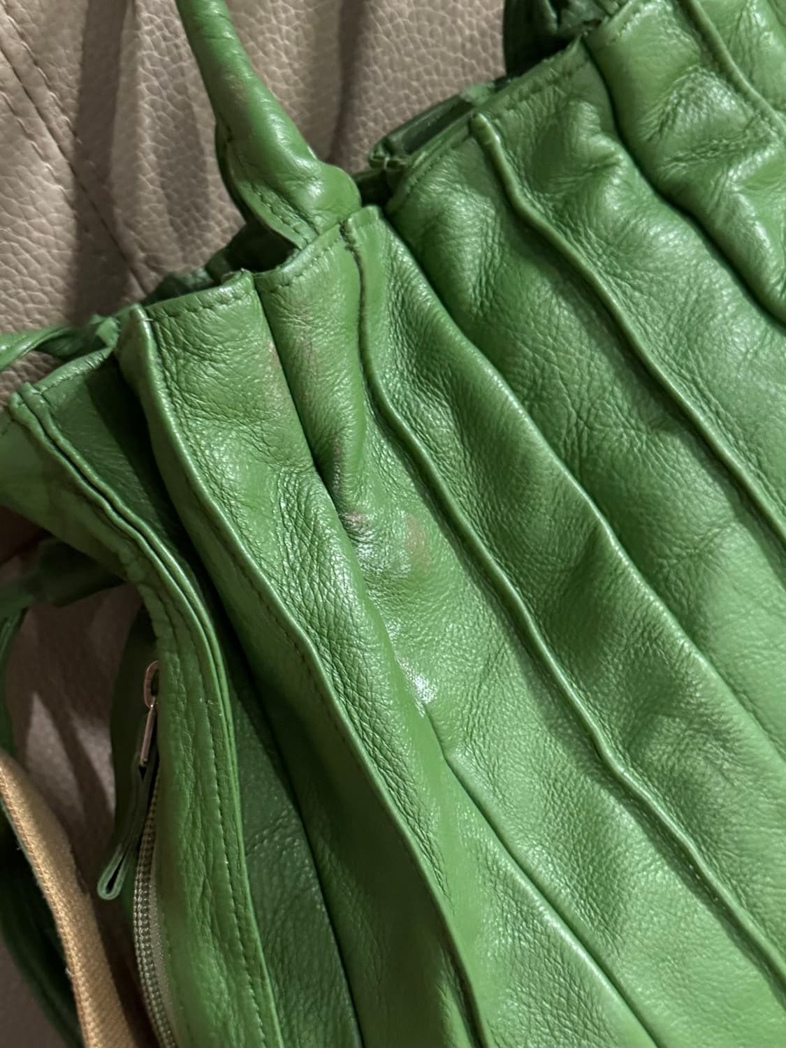 real leather green pleats detail bag 상품이미지7
