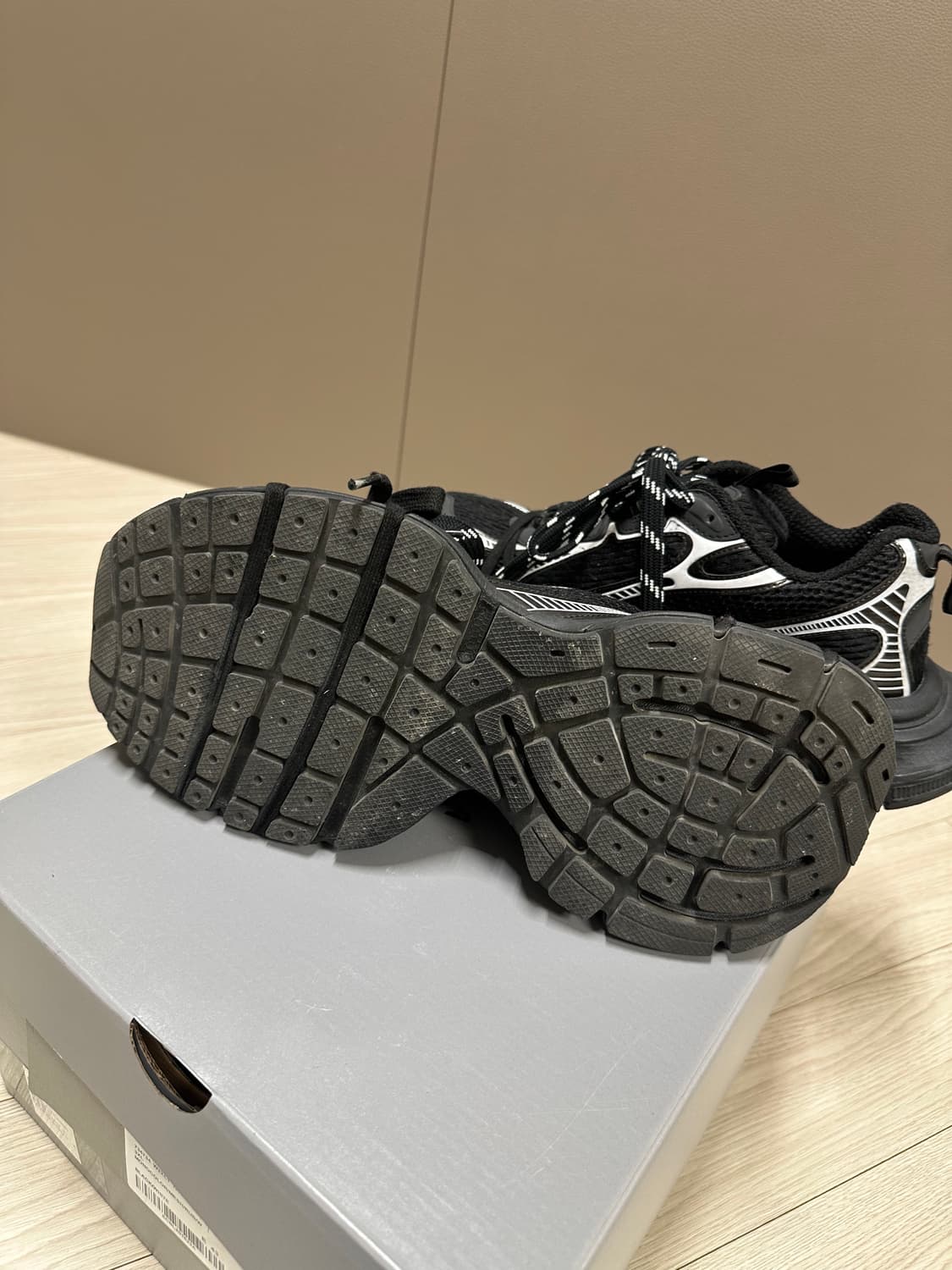 발렌시아가 3XL 블랙 43 상품이미지9