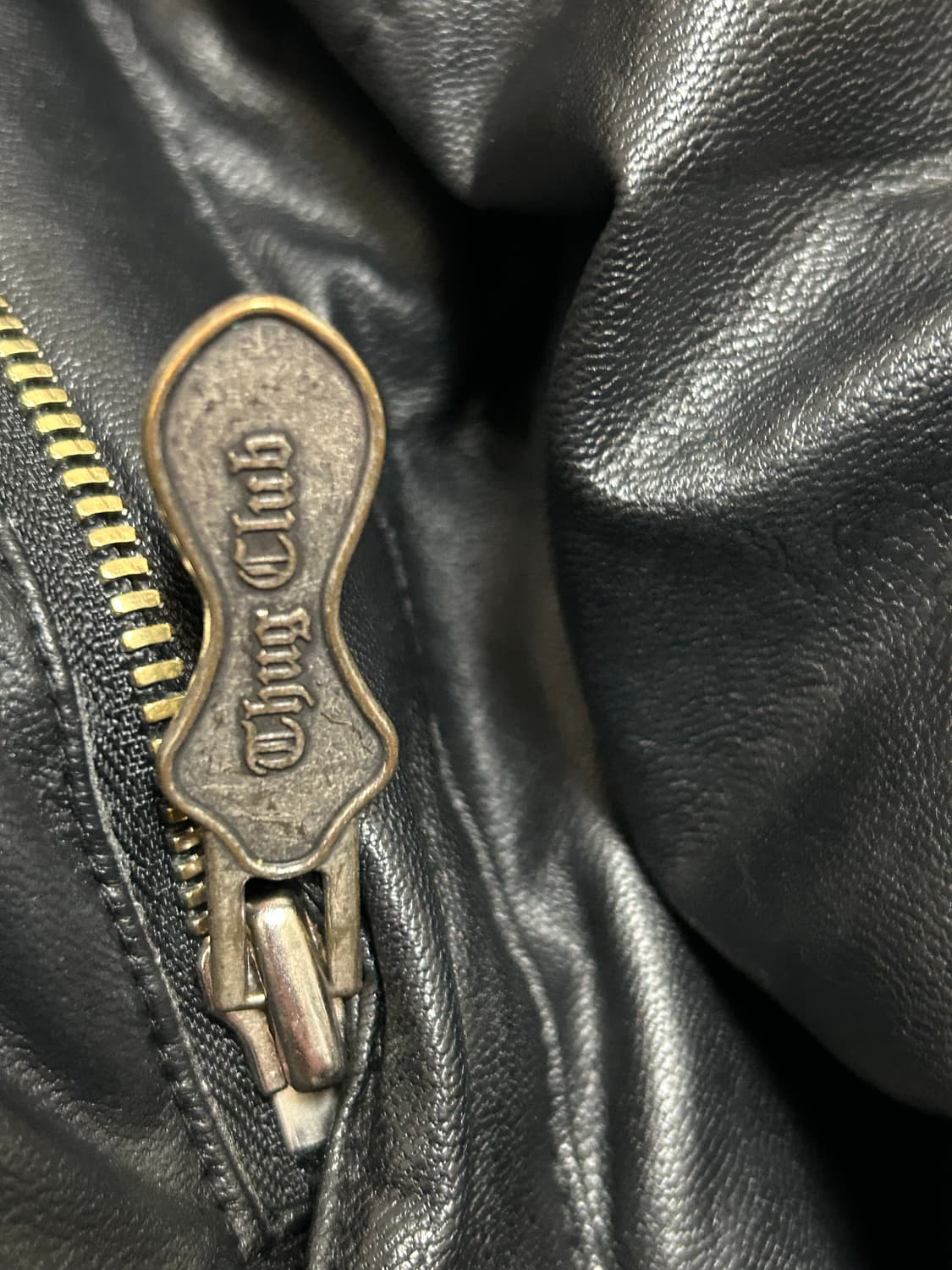 떠그클럽 레더 패딩 1사이즈 초판 상품이미지4