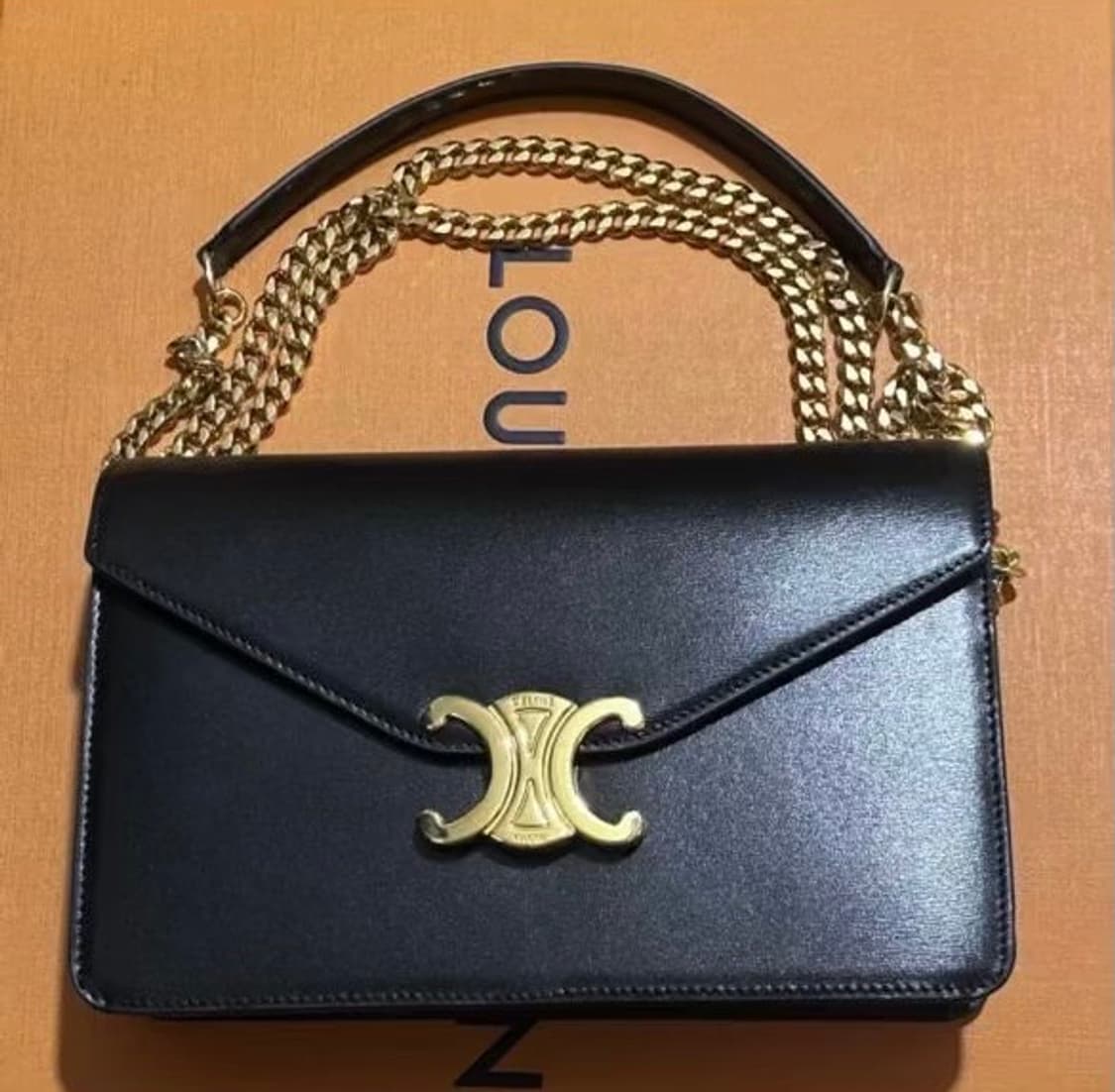 새상품급💫 셀린느 마고 체인 지갑 상품이미지1