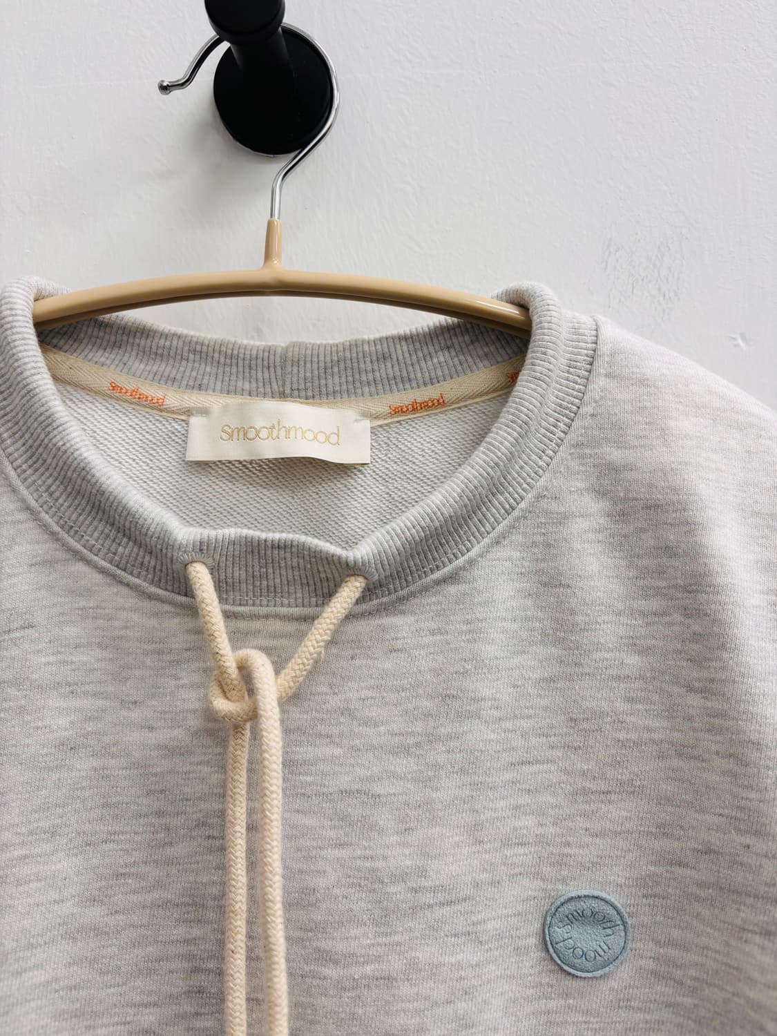 스무스무드(smoothmood) 셔링 로프 반팔 맨투맨 그레이 상품이미지2