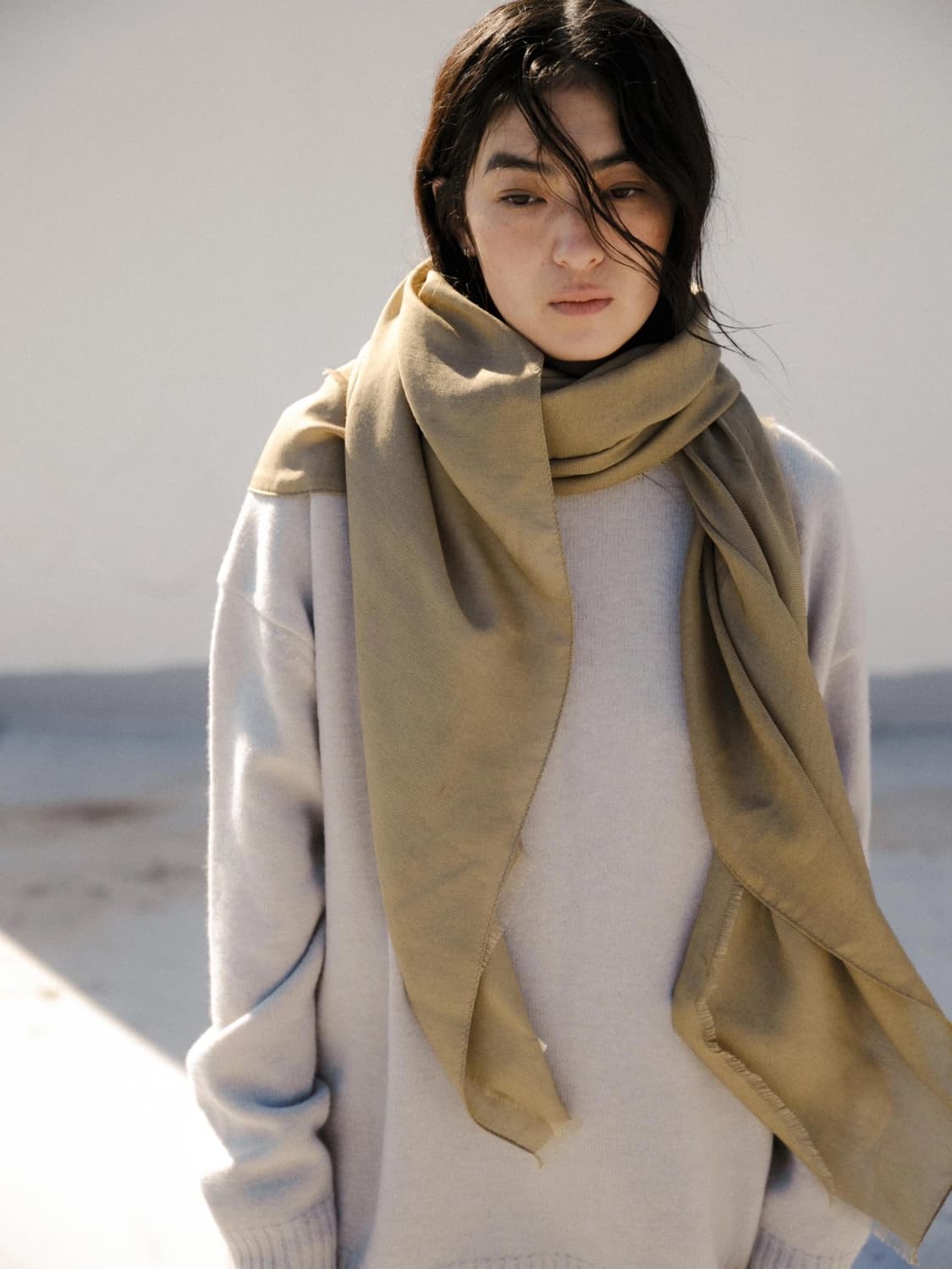 당일거래 8! PULA / Oversized Wool Silk Scarf 상품이미지1