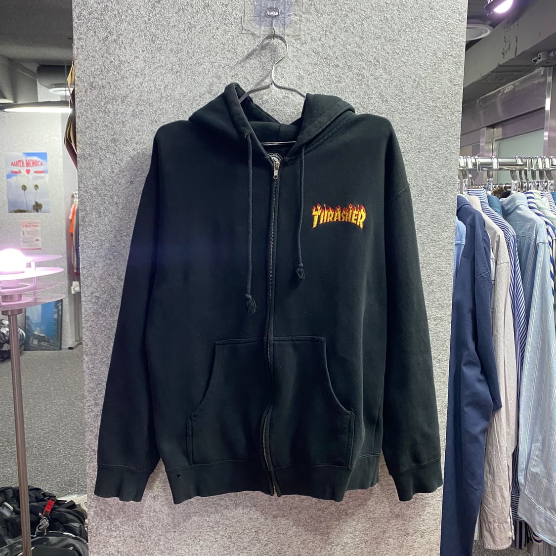 트레셔 빅플레임로고 후드집업  B4152 상품이미지2