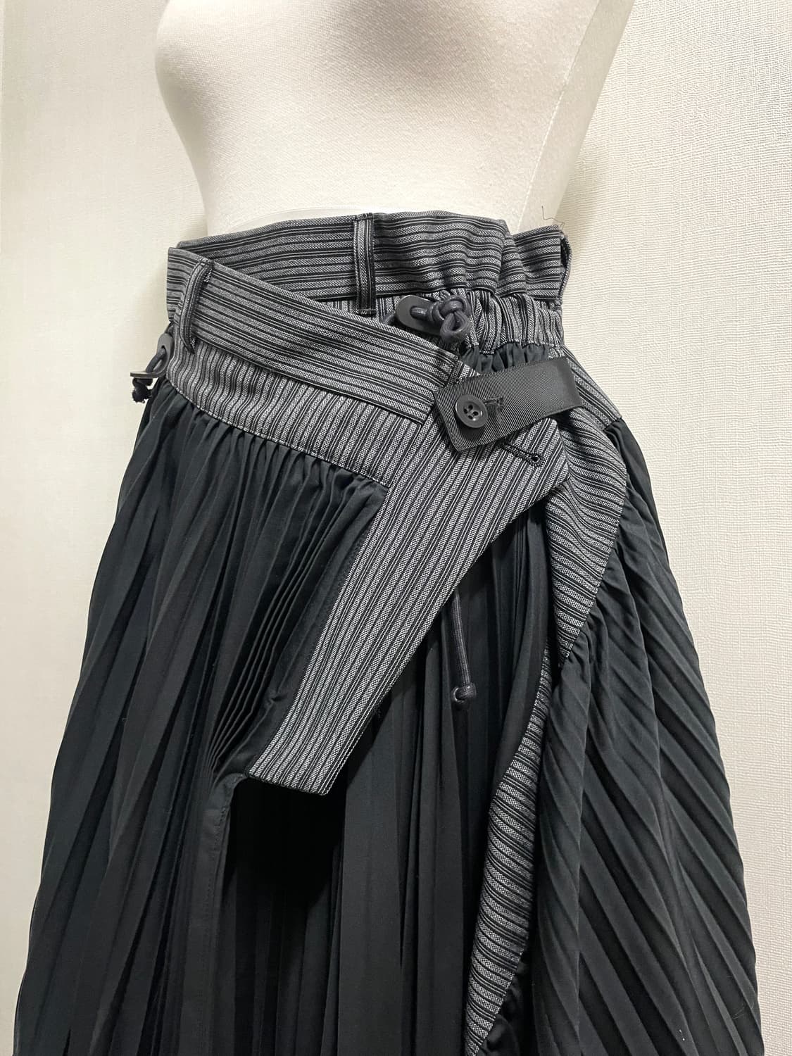 사카이 비대칭 스커트 상품이미지3