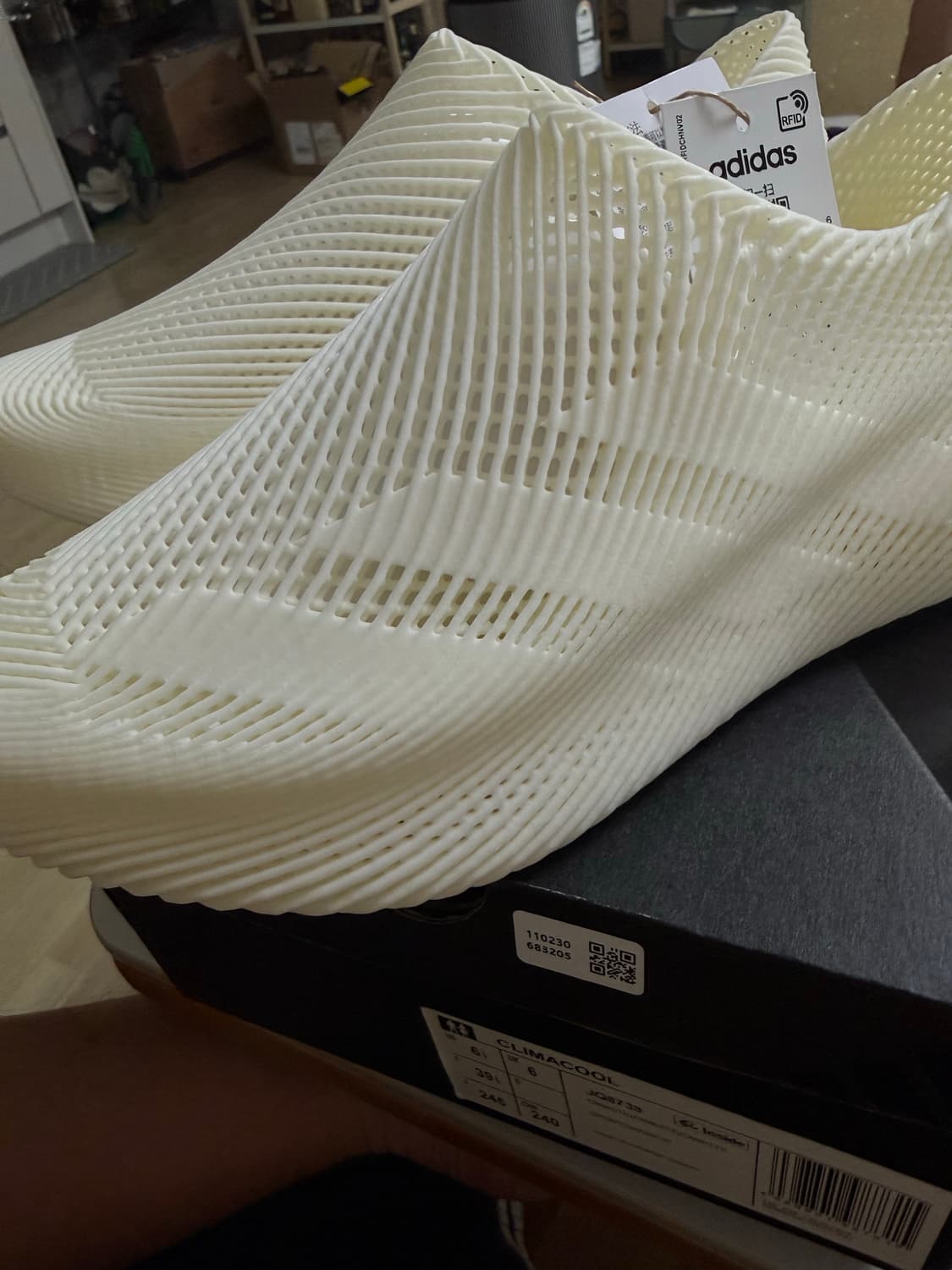 클라이마쿨 오프화이트 245mm 상품이미지1